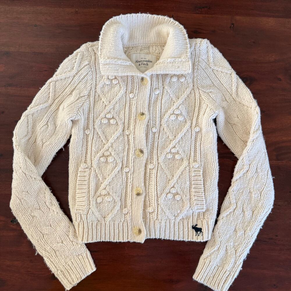 VTG Abercrombie & Fitch cable knit sweater cream size M wool blended